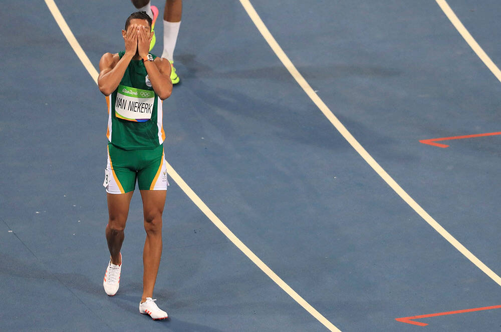 男子400米 范尼凯克破世界记录夺冠