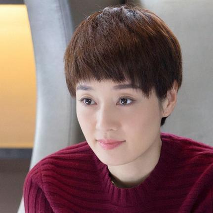 今年大火的《我的前半生》罗子君同款发型,时尚干练,非常有气质