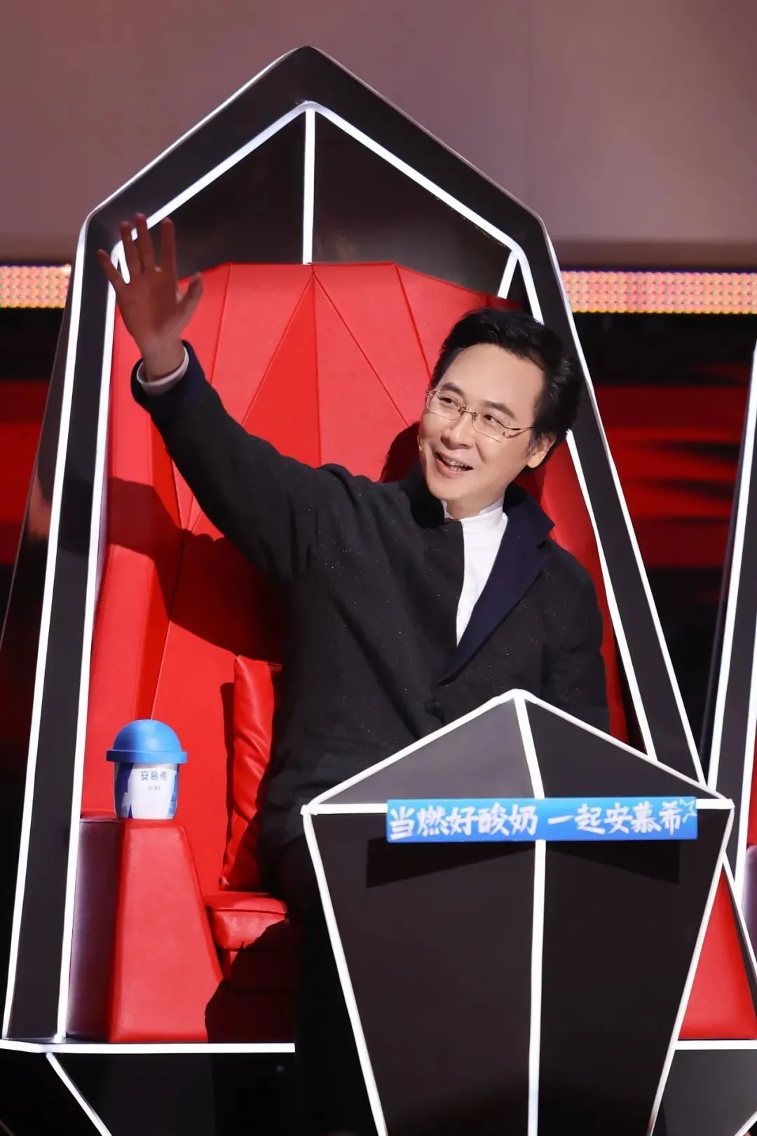 用最好的声音歌颂祖国!《中国好声音》国庆晚会用音乐讲述那些不平凡的传奇与梦想 用最好的声音歌颂祖国!《中国好声音》国庆晚会用音乐讲述那些不平凡的传奇与梦想