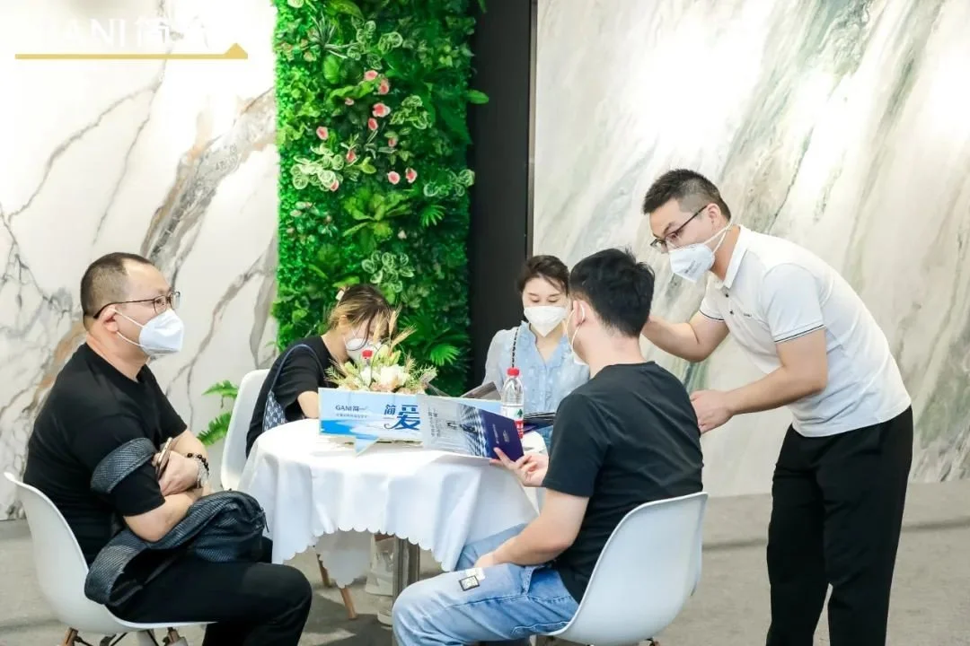 回归美好生活，简一秋季新品惊艳亮相上海DDS潮流展111