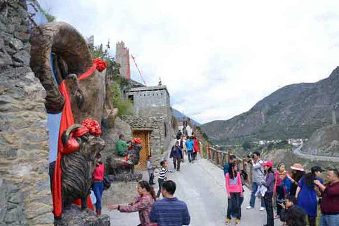 羌乡古寨景区——牟托羌寨