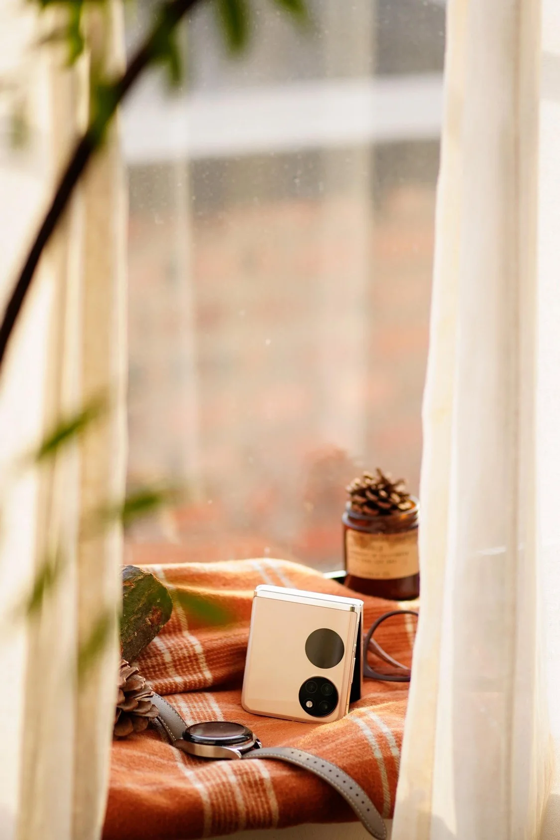 时尚搭配入门教学:华为Pocket S潮人必备出街神器2 时尚搭配入门教学:华为Pocket S潮人必备出街神器