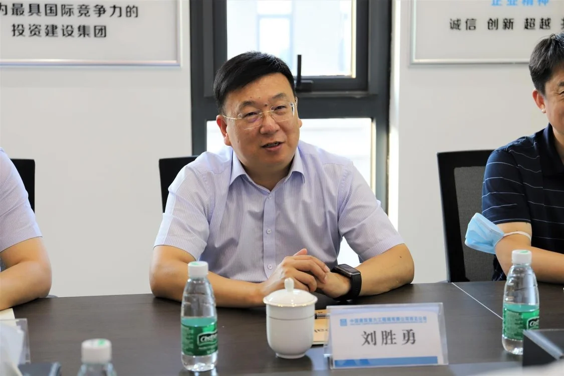 荥阳城投集团董事长刘胜勇一行到访中建六局西北公司（豫）