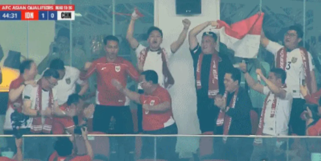 国足0-1落后印尼！杨泽翔犯规送点，罗梅尼一蹴而就