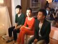 文章独自回西安 与朋友K歌展笑颜