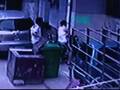 实拍妻子找人当街狂砍丈夫十多刀