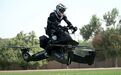 迪拜警察引入“飞行摩托”，时速96km追捕犯人