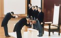 日本新天皇即位仪式上将交接“三大神器”