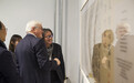 德国总统访问中国艺术家徐冰工作室 作品之一恰诞生于德