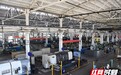 高温下的坚守丨一线工人:挥汗铸匠心