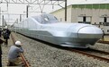 这“鼻子”真长！世界最快子弹头列车被曝在东京测试，运行时速可达360公里