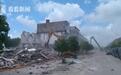 上海郊区一地块十多年违建成“地下小型工业园区”,已被拆平