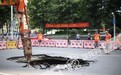 重庆南岸区弹子石路面突然塌陷续:市政已开始路面修补工作