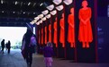 《使女的故事》:女性成为“行动子宫”的世界离我们有多远?
