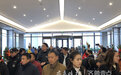 菏泽一千万级营销中心开放,市民挤爆售楼处