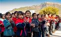 壹基金温暖包推广大使徐峥,给孩子们送新年礼物啦
