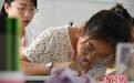 广西164名幼儿园教师“晒”画功 展现缤纷童话故事