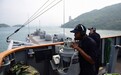 美国海军指挥舰开进香港休整