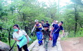 青岛“洋小伙“流连花丛”被蜇伤昏迷不醒