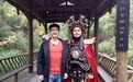 跟刘德华一样 歌手平安拜川剧“变脸娃”康勇为师学变脸
