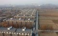 河北唐县“百亩洋楼”空置十年，村支书投资2亿亏损至今