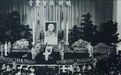 1975年蒋介石去世,张学良亲赴葬礼吊唁,说了16个字