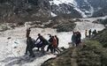 迪庆州德钦县发生雪崩，7名游客受伤被困