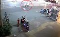 揭阳一电动车逆行撞上“飙车青年”,多人被甩在路边