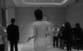 许晴绝美背影展婀娜身姿 示范女神级身材