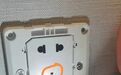 女子住酒店换了2间房均查出摄像头:正对着床 已有29G内容