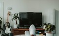 同样的尺寸相差几千元，大屏电视怎么选才划算？