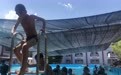 “水花行动”:孩子们的免费游泳课