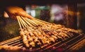 喂饱了二十万狂热食客的淄博烧烤,肉从哪来?|产业观察