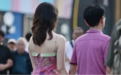 街拍中被凝视的女性，无处可逃