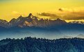 壮观!四川王岗坪远眺贡嘎:早上有帽子云日照金山,傍晚有壮丽晚霞