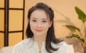 50岁晴格格带货做网红,价格昂贵遭吐槽,嫁入豪门之后,她的人生也垮了?
