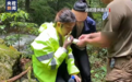 6名登山游客失联被困 当地消防用上无人机、铜锣连夜搜救