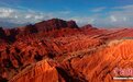 天山神秘大峡谷红崖雄奇壮美