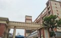 武汉一小学生校内被老师驾车碾轧致死,母亲:孩子被连续二次碾压拖行