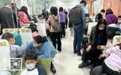 凌晨急诊叫到 1890 号,有患者自带挂钩来输液:北京直面感染高峰