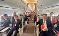国产大飞机C919商业首航成功,首排乘客是这4位
