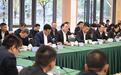 今天,“成都政企微信交流群”里的“群友”见面了