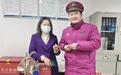 价值万元黄金手链掉落武汉地铁内,好心乘客捡拾到及时交给工作人员