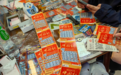 那个刮刮乐中奖100万的年轻人,“消失”了