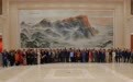 近百名驻华使节参观“友好往来 命运与共——党和国家领导人外交活动礼品展”
