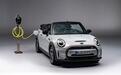 国产MINI:不加长也不堆续航,光是操控就值15万?
