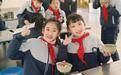 冬至,小学生到食堂上“包饺子”课