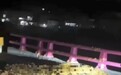 贵阳一网红飙车路段被村民用粪便封路?当地回应