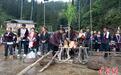 贵州加榜梯田举行“开秧门”延续千年农耕民俗