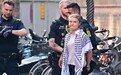 因参与“反以”抗议活动,瑞典“环保少女”在丹麦被捕